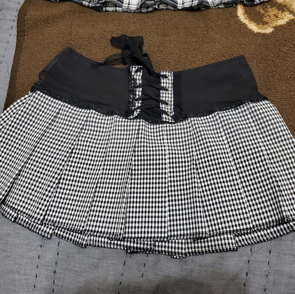 TRIPP NYC PLAIS SKIRT